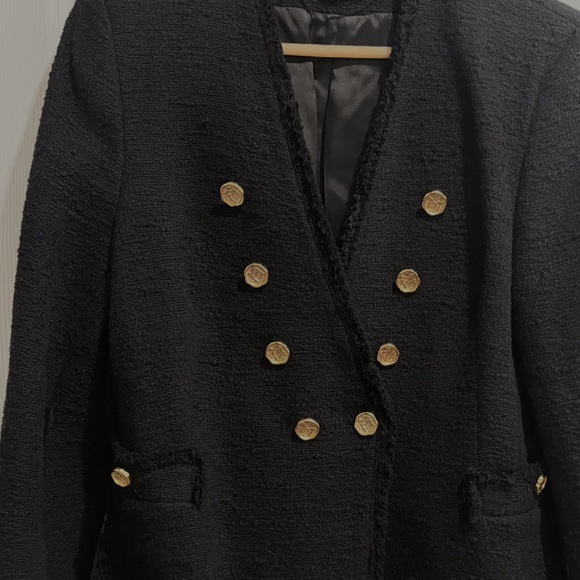 Zara Black Textured Blazer with Gold Buttons - Picture 5 of 7